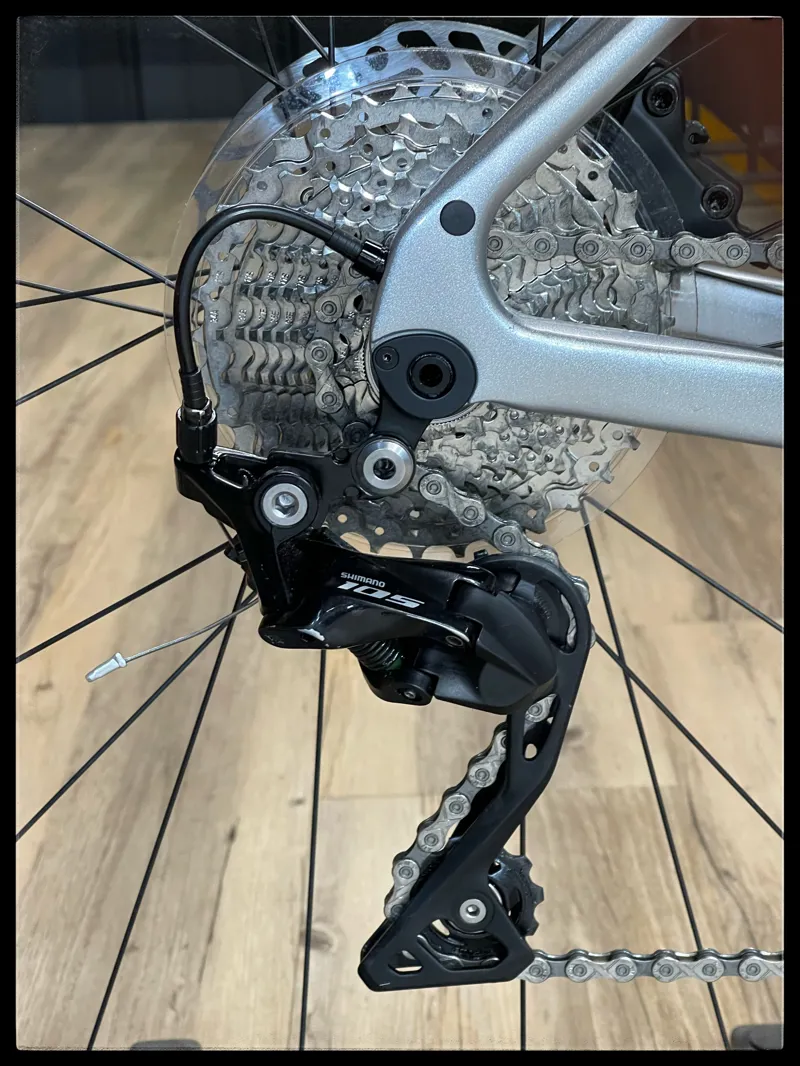 Giant FastRoad AR Advanced 1 M-Large Silver 2023-4